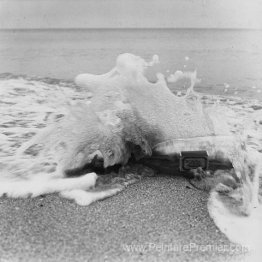 Le navire, Brighton Beach, Sussex, Angleterre Le navire, Brighton Beach, Sussex, Angleterre