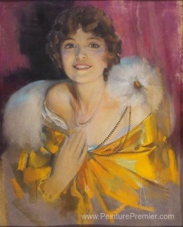 Femme touchant des perles