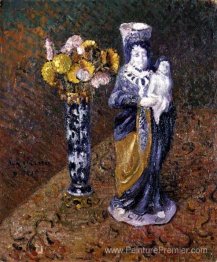 Fleurs et une statuette