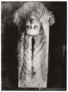 Femme aux cheveux longs