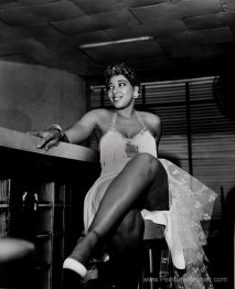 Dancer à la Dew Drop Inn