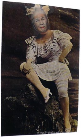 Portrait ridicule (femme en costume de bain)