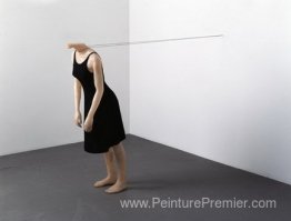 Une forme humaine dans un moule mortel