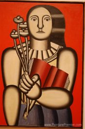 Femme avec un livre