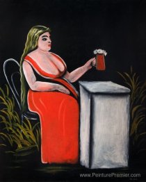 Femme avec une tasse de bière