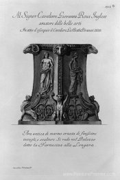 Autel de marbre ancien dans le palais de la Farnesina