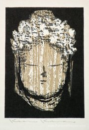 Figure avec les yeux fermés