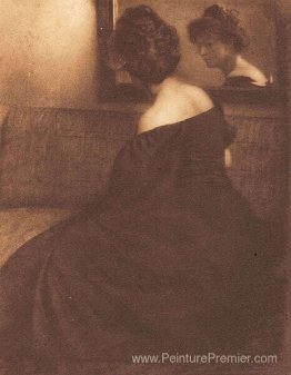 Dame avant un miroir