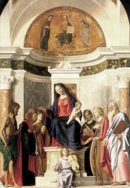 Madonna a été intronisée avec l'enfant Madonna a été intronisée avec l'enfant