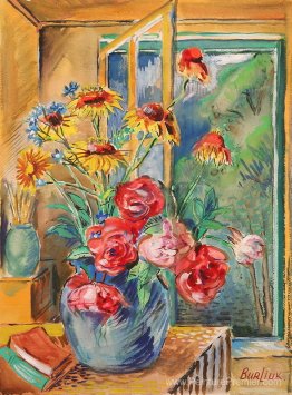 Vase avec des fleurs rouges et jaunes Vase avec des fleurs rouges et jaunes