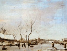 Canal gelé avec des patineurs et des joueurs de hockey Canal gelé avec des patineurs et des joueurs de hockey