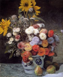 Fleurs mélangées dans un pot de terrassement Fleurs mélangées dans un pot de terrassement