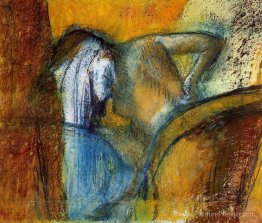 Femme vue par derrière, les cheveux séchés Femme vue par derrière, les cheveux séchés