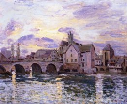 Le pont à Moret au coucher du soleil Le pont à Moret au coucher du soleil