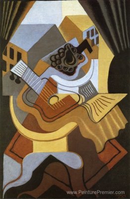 Table de pédiste devant la fenêtre Table de pédiste devant la fenêtre