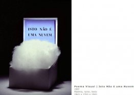 Poème visuel. Ce n'est pas un nuage Poème visuel. Ce n'est pas un nuage