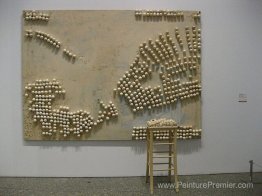Panneau avec des œufs et des tabourets Panneau avec des œufs et des tabourets