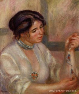 Femme avec un collier Femme avec un collier