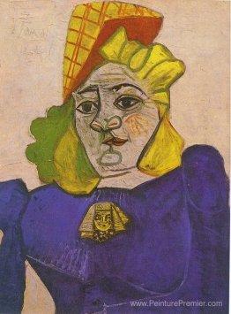 Femme avec broche Femme avec broche