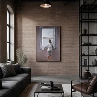 Figurer à une fenêtre — Loft moderne