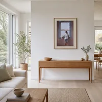Figurer à une fenêtre — Maison scandinave