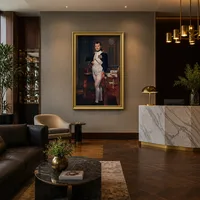 Napoléon Bonaparte dans son étude aux Tuileries — Hôtel de charme