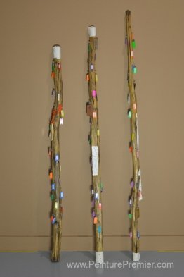 Un personnel pour marquer le centre du monde Un personnel pour marquer le centre du monde