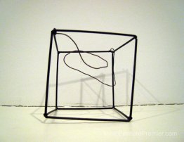 Forme de film de savon à cage en fil Forme de film de savon à cage en fil