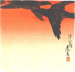 Les corbeaux volent par le ciel rouge au coucher du soleil Les corbeaux volent par le ciel rouge au coucher du soleil
