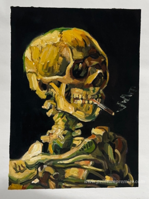 Crâne avec une cigarette brûlante